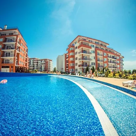 Apartament Beautiful Right By The Sea, *