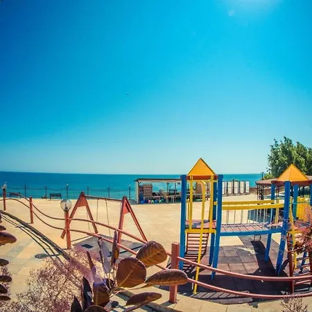 Beautiful Right By The Sea, דירה *