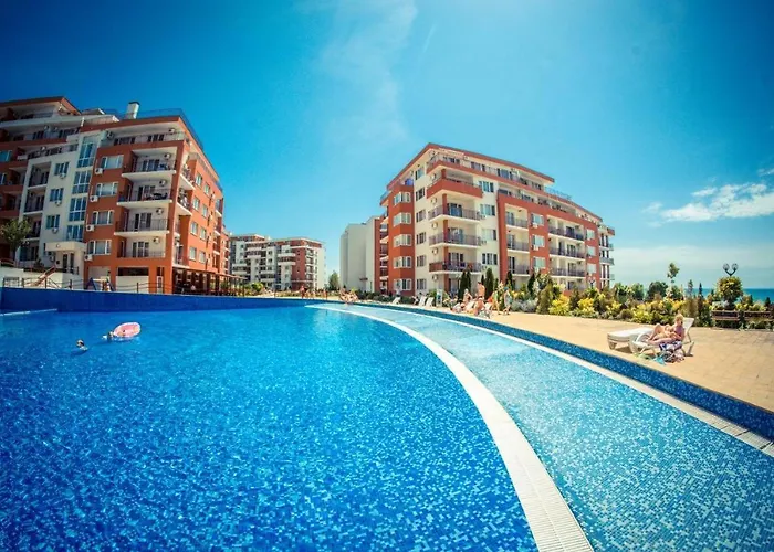 Апартаменты Beautiful Right By The Sea, *