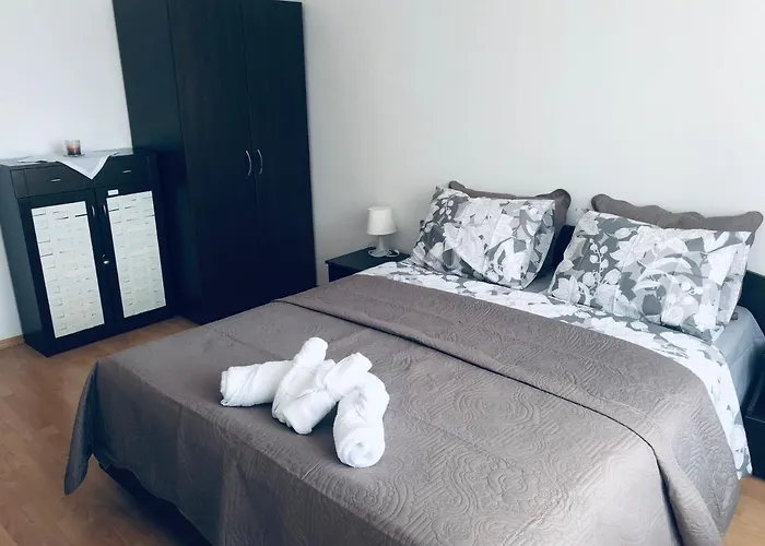 Beautiful Right By The Sea, Апартаменты