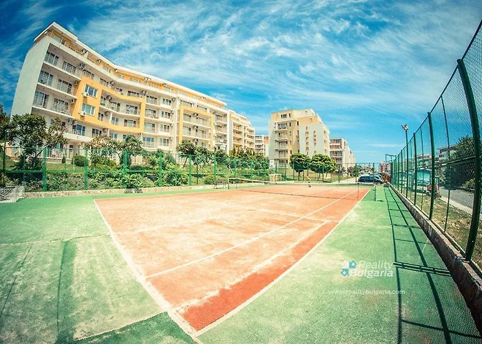 Beautiful Right By The Sea, Апартаменты *