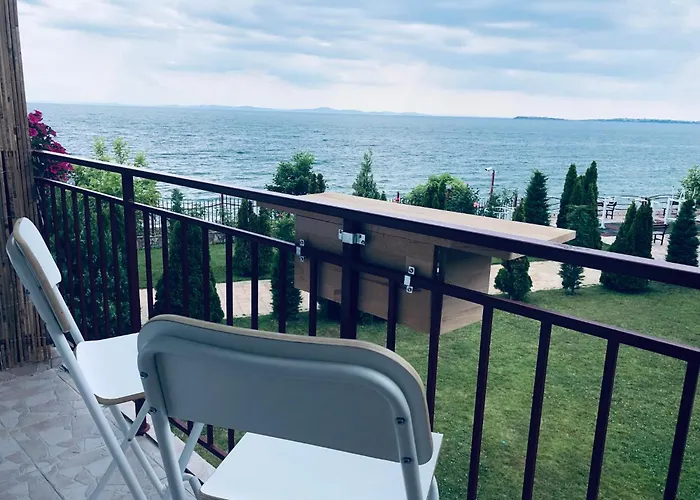 Beautiful Right By The Sea, Апартаменты Свети-Влас