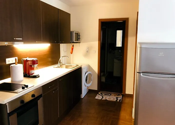 Апартаменты Beautiful Right By The Sea,